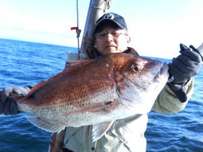 国東沖 水深60mで釣れた100cm真鯛 タイラバ 下げ潮