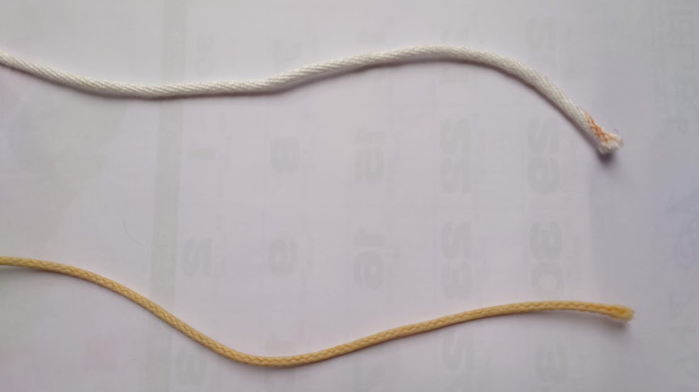 エイトノットで結ぶ前のPEラインとリーダー